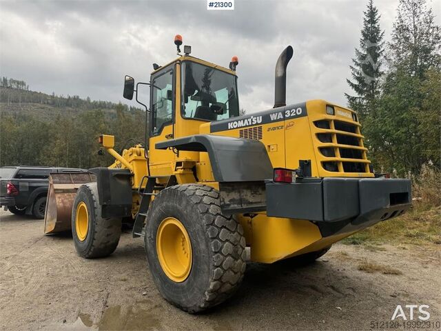 Wheel loader Komatsu WA320-3H wheel loader w/ bucket WATCH VIDEO