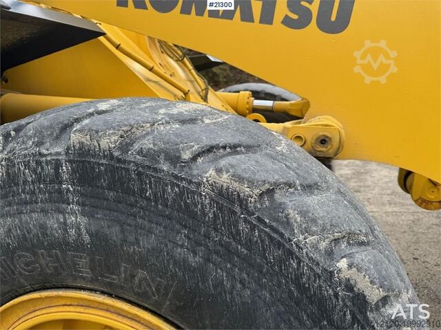 Wheel loader Komatsu WA320-3H wheel loader w/ bucket WATCH VIDEO