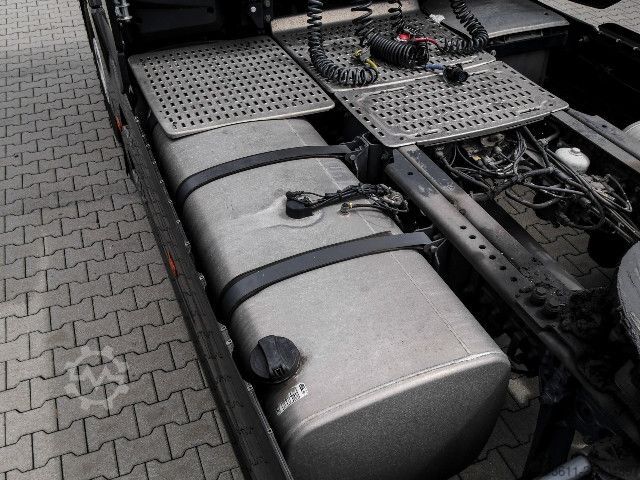 Standard SZM DAF XG+ 480 FT + INTARDER + 2x TANK + FULL SPOILER
