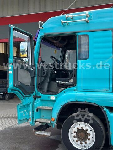 Flatbed truck MAN TGA 35.430 8x4 BL Baustoff PALFINGER 72002 LK