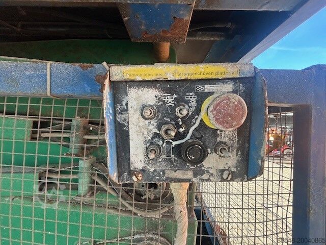 Scissor lift Holland Lift B165EL25