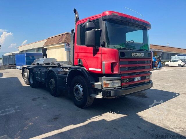 Roll-off tipper truck SCANIA SCANIA CV P114 GB SCARRABILE USATO 8X2