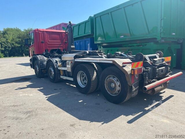 Roll-off tipper truck SCANIA SCANIA CV P114 GB SCARRABILE USATO 8X2