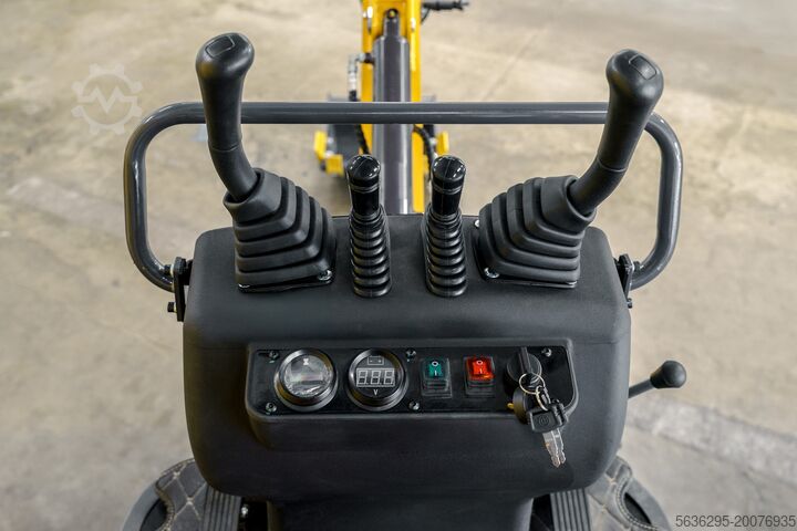 1.2 t mini excavator Liftrex EKS12
