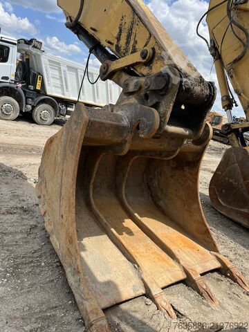 Chain excavator Caterpillar 330 DLN