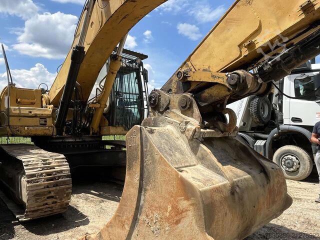 Chain excavator Caterpillar 330 DLN