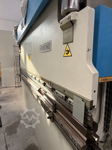 Guillotine shear Novastilmec Synchro