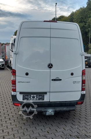 High top van MERCEDES-BENZ Sprinter 316CDI-L3H2-AHK-Klima