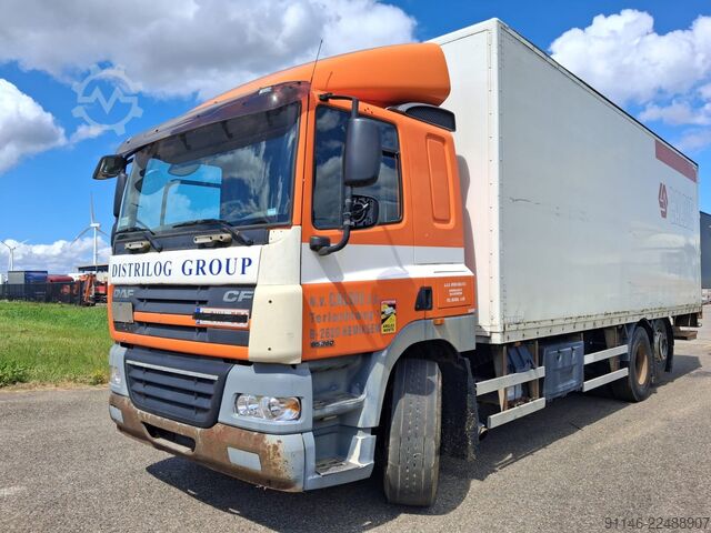 Suitcase DAF CF 85.360 * 6x2  * Euro 4 * 1 x Bed