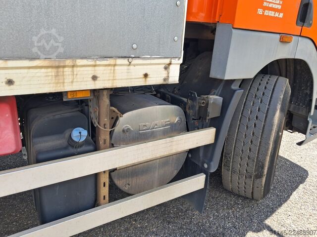 Suitcase DAF CF 85.360 * 6x2  * Euro 4 * 1 x Bed