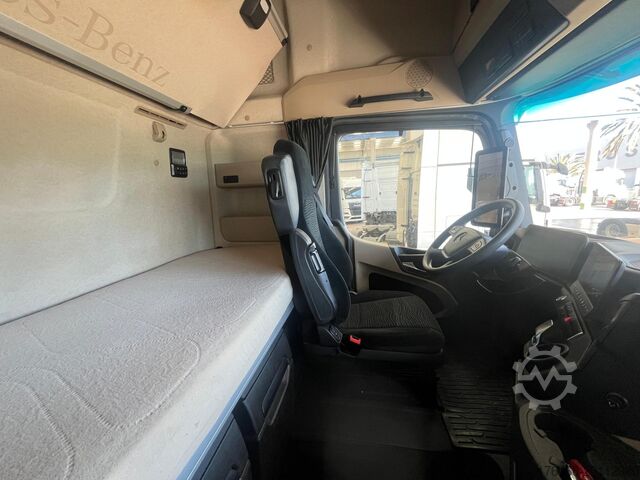 Standard tractor unit MERCEDES-BENZ Actros 5 1845 BigSpace