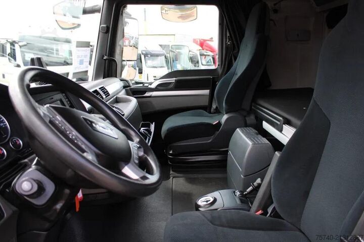 Standard tractor MAN TGX 18.480 + Euro 6 + Retarder + adr