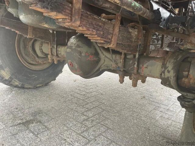 Tipper Mercedes-Benz 813 + Manual + Kipper + 4x4