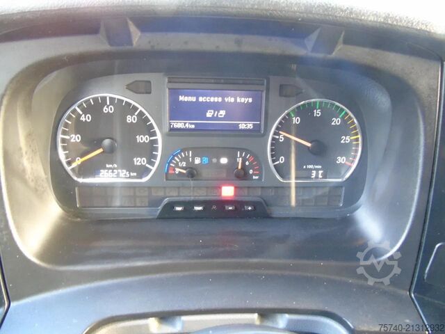 Curtain sided Mercedes-Benz Axor 1829 + euro 5 + lift + manual