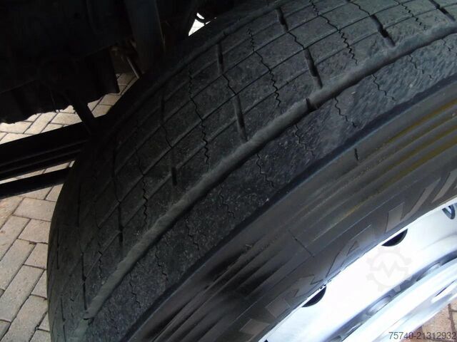 Schiebeplane Mercedes-Benz Axor 1829 + euro 5 + lift + manual