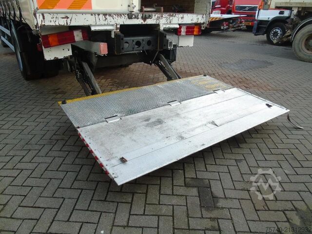 Schiebeplane Mercedes-Benz Axor 1829 + euro 5 + lift + manual