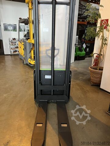 Hochhubwagen Cesab S010i