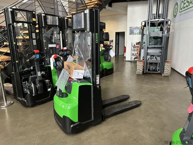 Hochhubwagen Cesab S212