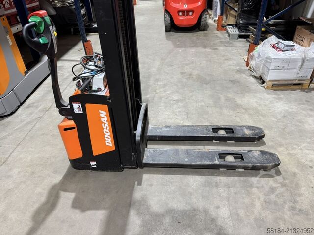 Hochhubwagen Doosan BSL13S-7C