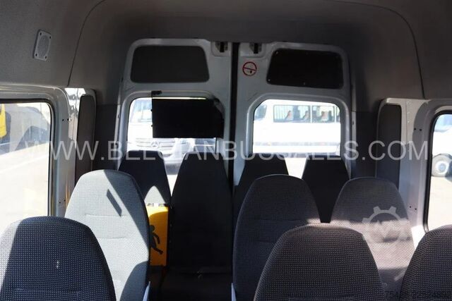 Kleinbus Mercedes-Benz Sprinter Transfer 45/ Basic 45 / 7.4m / Automat...