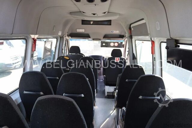 Kleinbus Mercedes-Benz Sprinter Transfer 45/ Basic 45 / 7.4m / Automat...