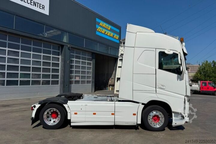 Standard tractor unit VOLVO FH-500 4x2