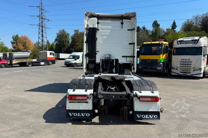 Standard tractor unit VOLVO FH-500 4x2