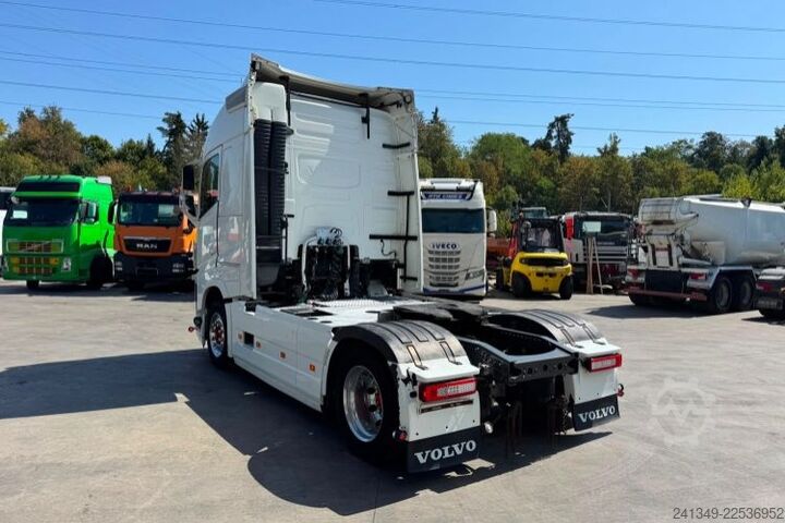 Standard tractor unit VOLVO FH-500 4x2
