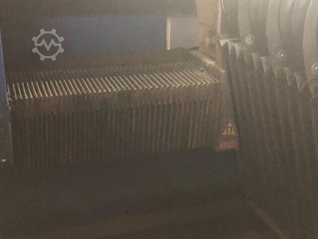 Laser cutting machine TRUMPF TruMatic L 3050