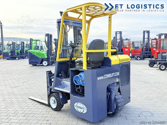 Vierwegestapler Combilift CB3000 GAS TRIPLEX 4900 FREE-LIFT