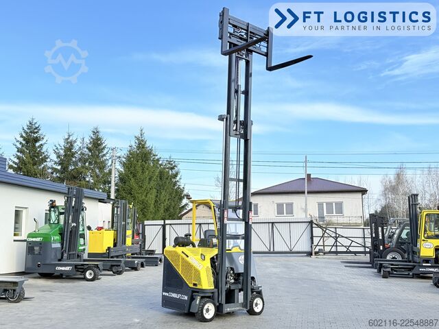 Vierwegestapler Combilift CB3000 GAS TRIPLEX 4900 FREE-LIFT