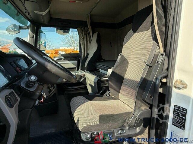 Standard tractor unit MAN TGX 18.470 4x4 H-Drive Kipphydraulik Kühlschrank