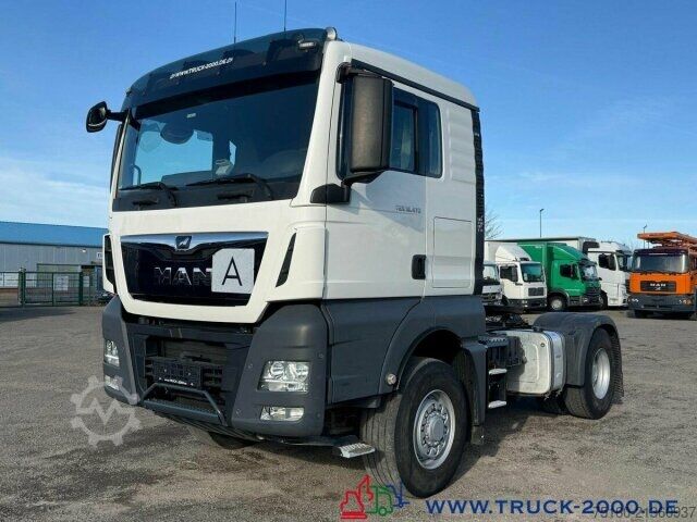 Standard tractor unit MAN TGX 18.470 4x4 H-Drive Kipphydraulik Kühlschrank