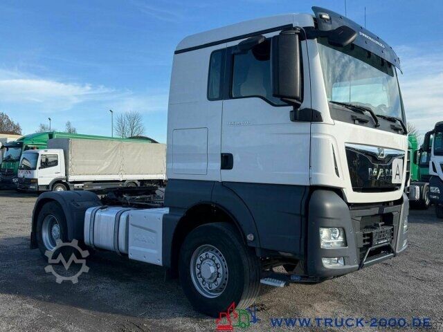 Standard tractor unit MAN TGX 18.470 4x4 H-Drive Kipphydraulik Kühlschrank