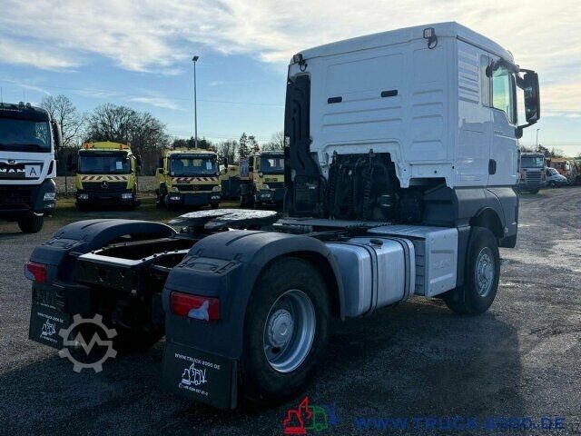 Standard tractor unit MAN TGX 18.470 4x4 H-Drive Kipphydraulik Kühlschrank