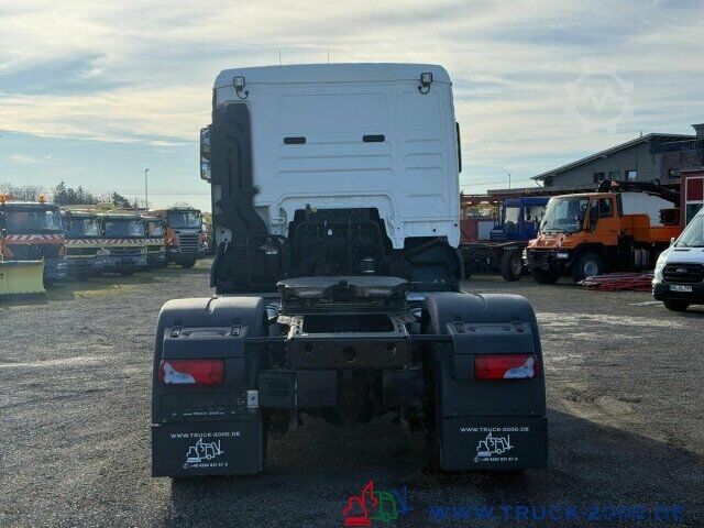 Standard tractor unit MAN TGX 18.470 4x4 H-Drive Kipphydraulik Kühlschrank