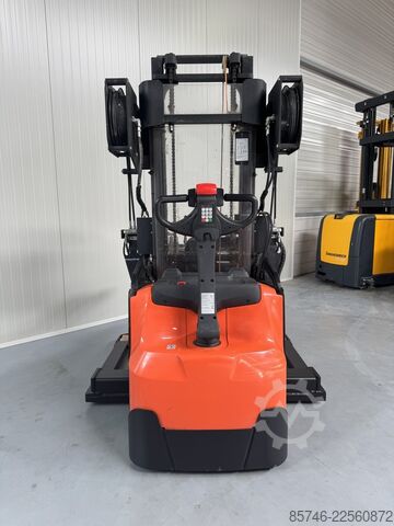 SWE 140 S - mit PALETTENWECHSLER!! TOYOTA SWE 140 S - with PALLETCHANGER !!