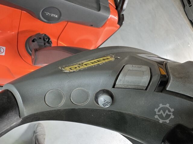 SWE 140 S - mit PALETTENWECHSLER!! TOYOTA SWE 140 S - with PALLETCHANGER !!