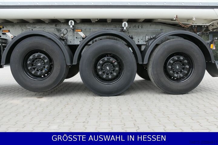 Tipper semitrailer SCHMITZ CARGOBULL Agrar 45m³ kurz+niedrig Türen+Klappe ¤515mtl.