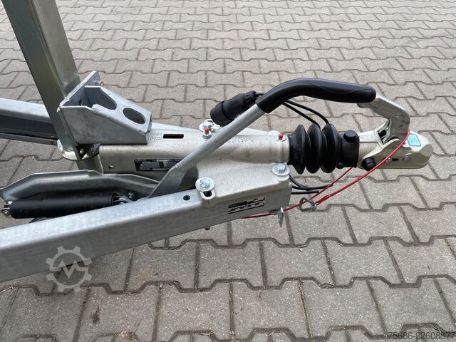 Dreiseitenkipper Anhänger Saris K3 356 184 3500 2 E-Bedienung + Schienen