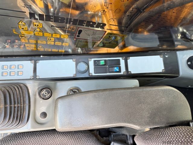 Chain excavator LIEBHERR Liebherr R922 LC OQ70/55 SW ZSA Klima