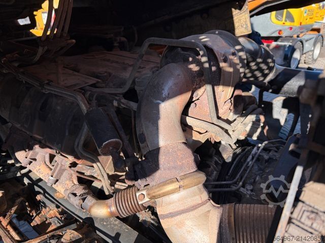 Dreiseitenkipper LKW MERCEDES-BENZ 4143 Actros MP1 3-Seiten-Kipper Bordmatic 8x6