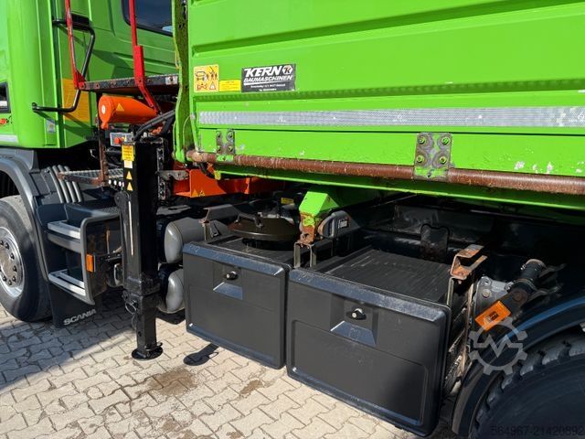 Three-sided tipper truck SCANIA G450 Kipper Kran Atlas 206.3E AHK Bordmatic FUNK