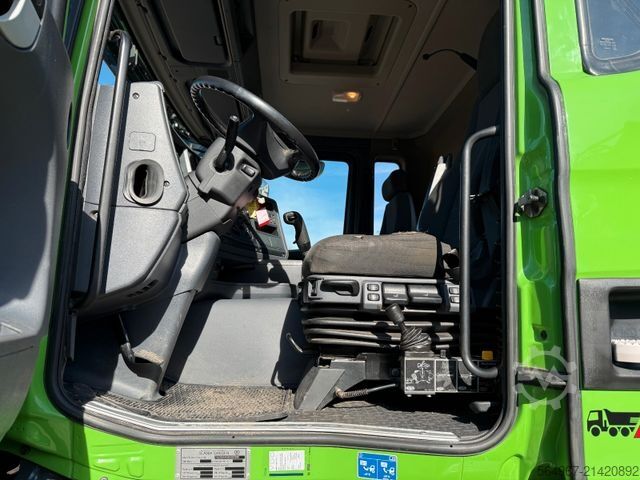 Three-sided tipper truck SCANIA G450 Kipper Kran Atlas 206.3E AHK Bordmatic FUNK