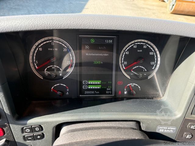 Three-sided tipper truck SCANIA G450 Kipper Kran Atlas 206.3E AHK Bordmatic FUNK