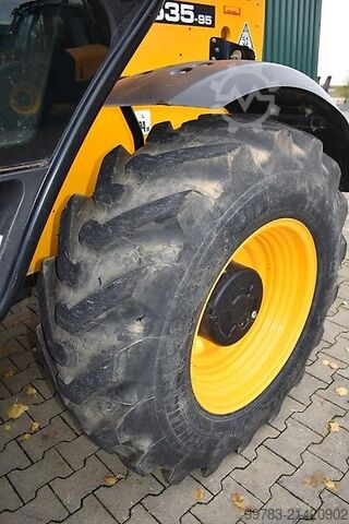 Telescopic loader JCB 535-95