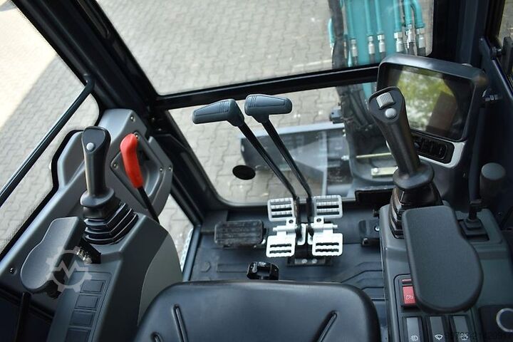 Backhoe loader Sunward SWE35UF