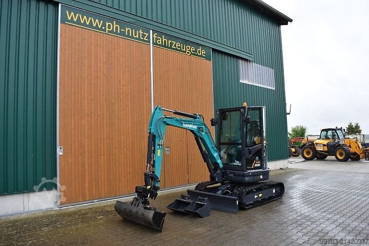 Backhoe loader Sunward SWE25UF