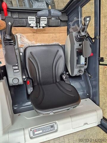 Backhoe loader Sunward SWE17F