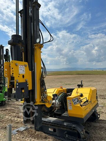 Pile Driver Machine Mazaka Heavy İndustry Türkiye MW1600-TX5 Solar Pile Driver Machine
